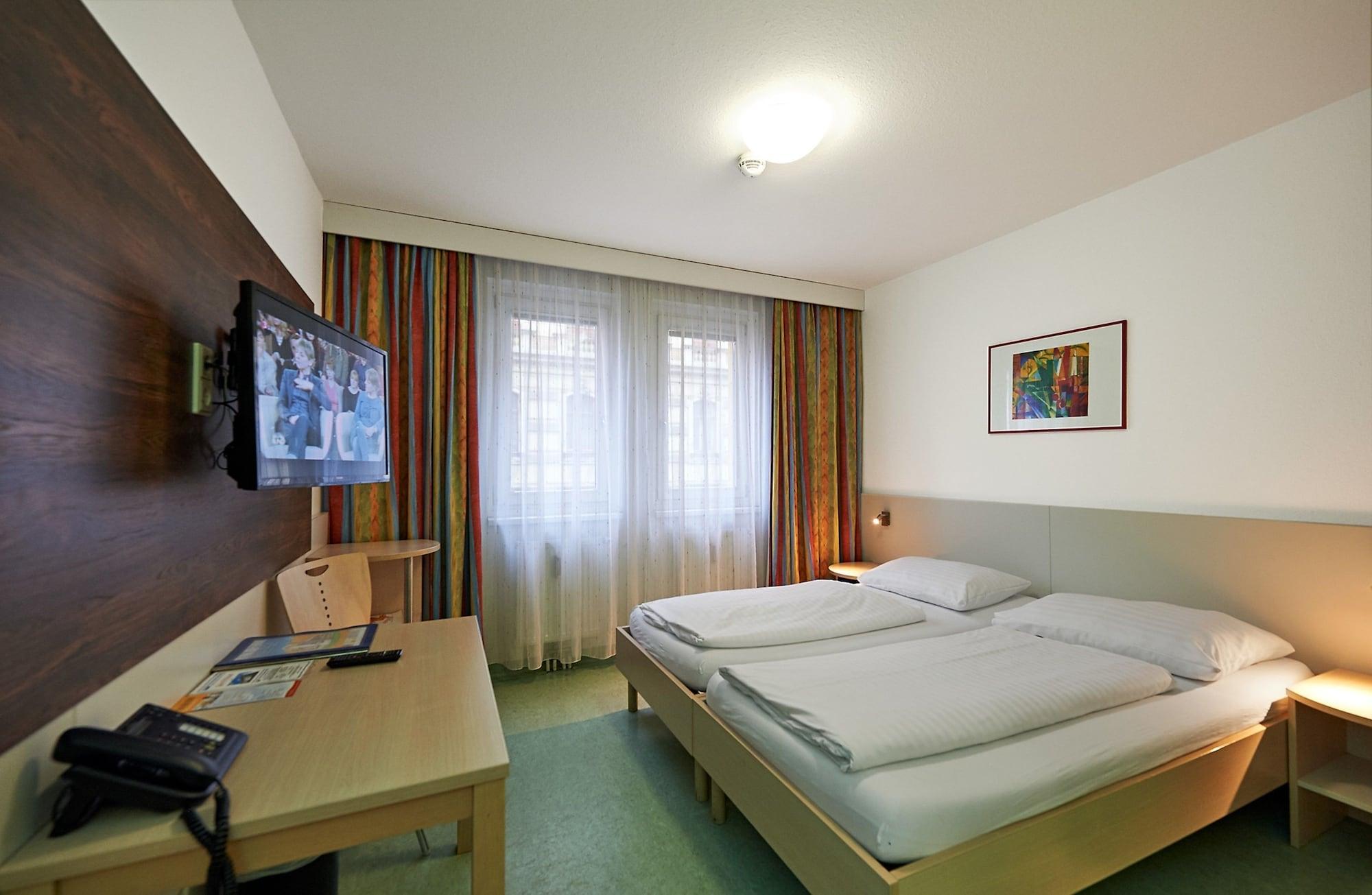 Hotel Kolping Wien Zentral Exterior foto