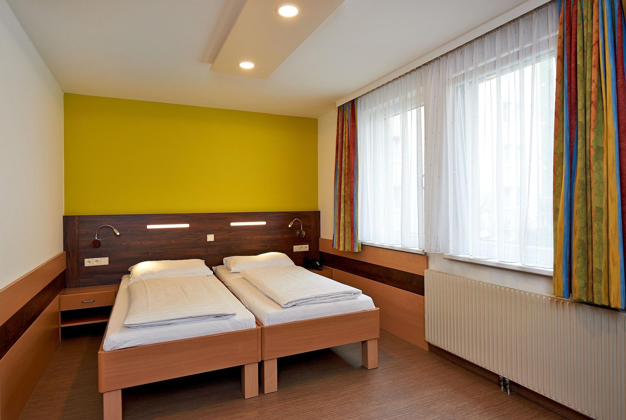 Hotel Kolping Wien Zentral Exterior foto