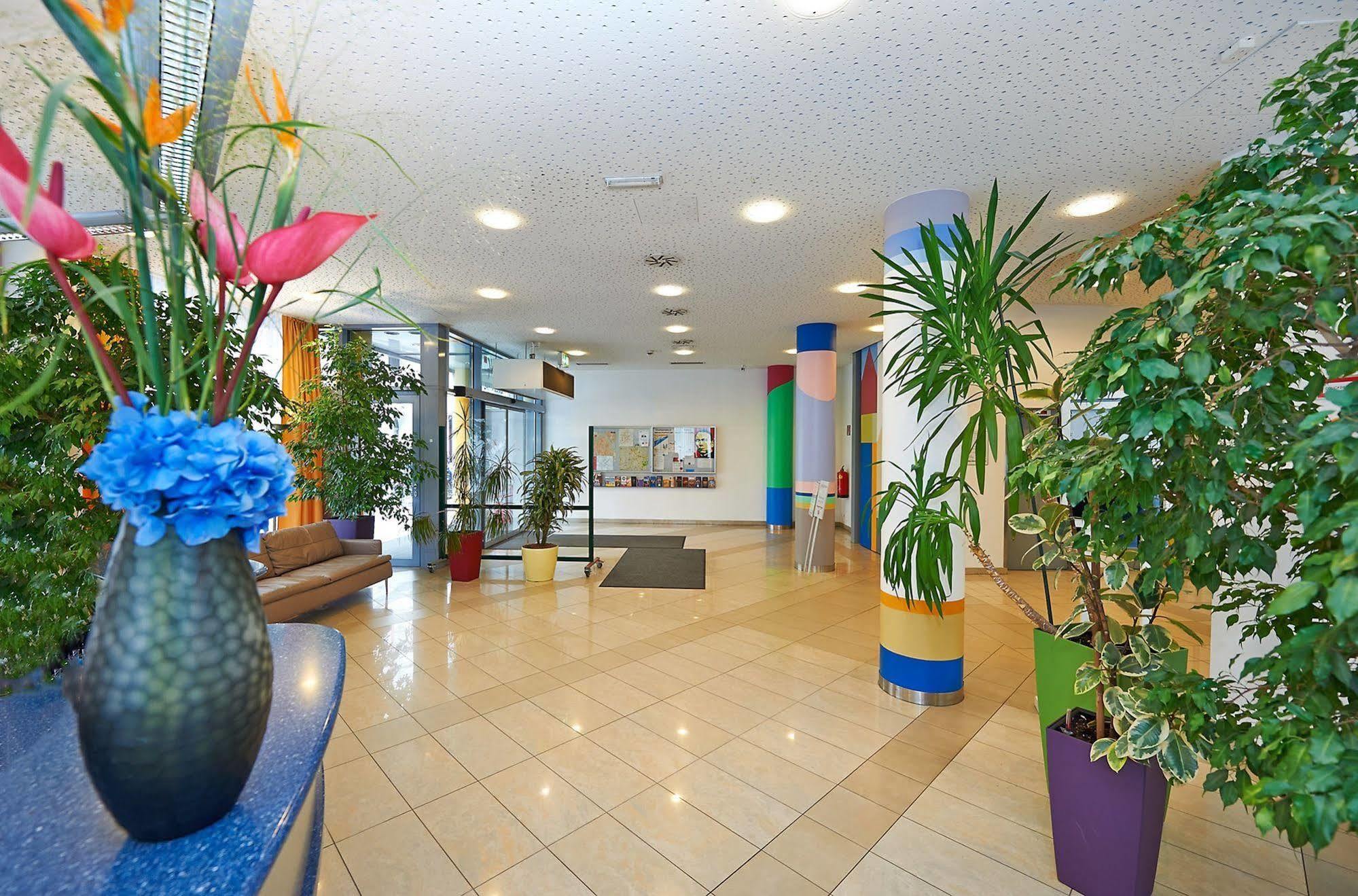Hotel Kolping Wien Zentral Exterior foto